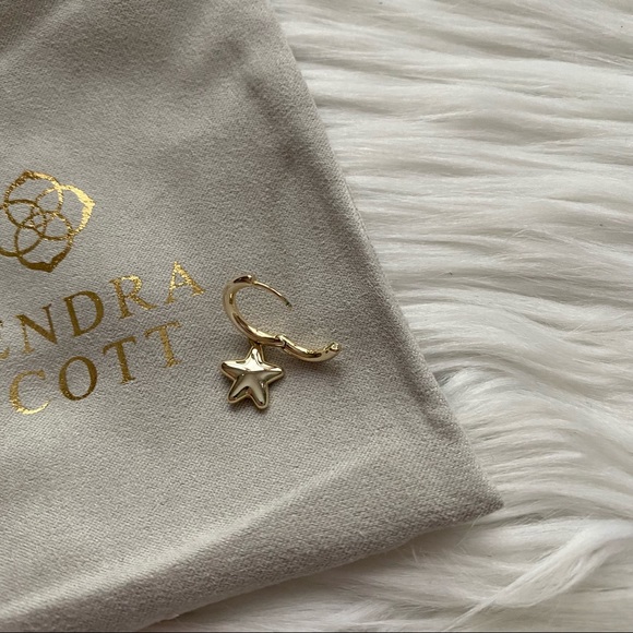 Kendra Scott Jae Star Gold Huggie Earrings in Light Blue Magnesite - Picture 6 of 6